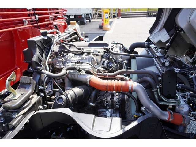 Mitsubishi CANTER 2023-03 1964-12