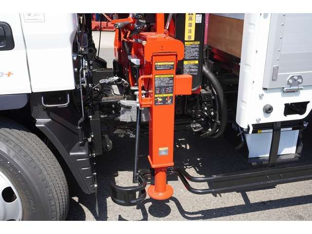 Mitsubishi CANTER 2023-03 1964-19
