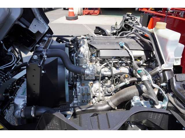 Mitsubishi CANTER 2023-03 1964-11
