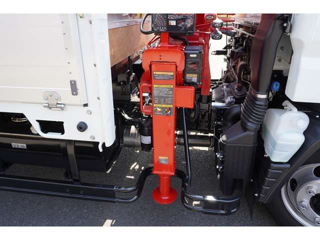 Mitsubishi CANTER 2023-03 1964-18