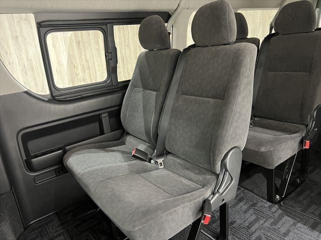 Toyota HIACE WAGON 2019-03 188640-19