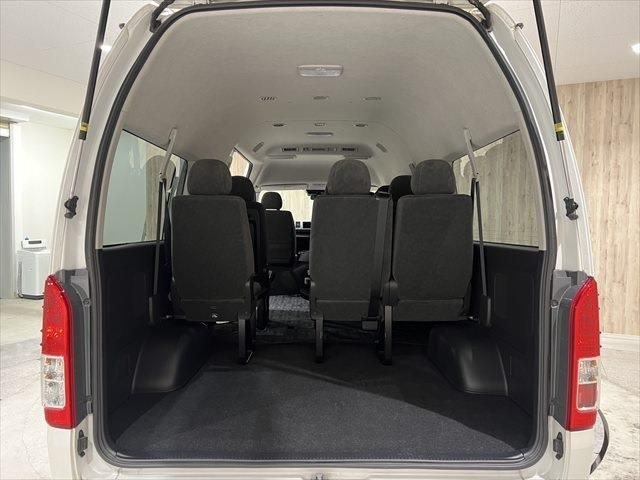 Toyota HIACE WAGON 2019-03 188640-24