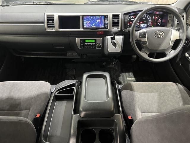 Toyota HIACE WAGON 2019-03 188640-16