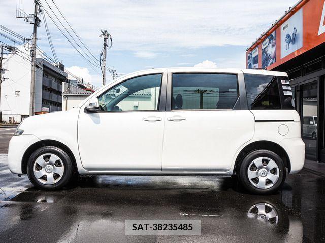 Toyota SIENTA 2010-03 394029-9
