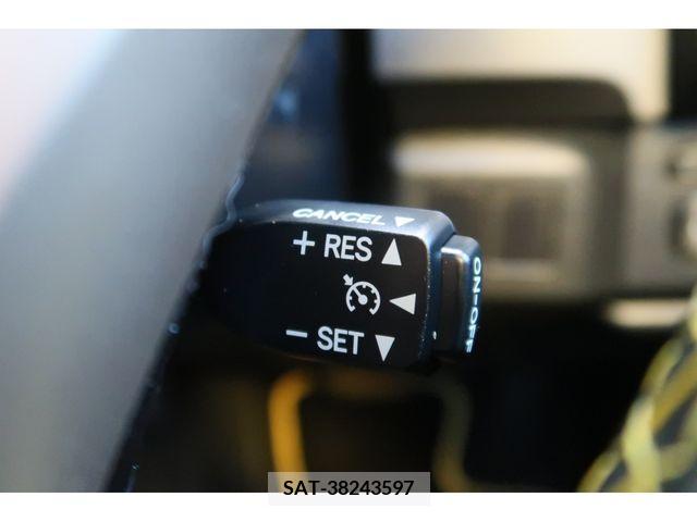 Toyota MARK X 2015-05 210943-11
