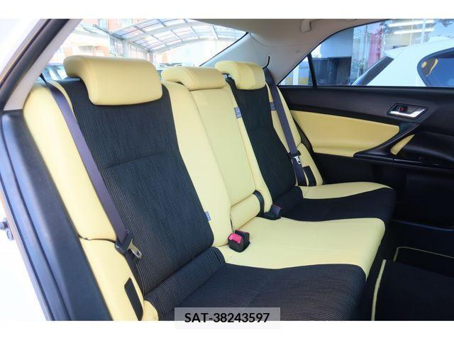 Toyota MARK X 2015-05 210943-24