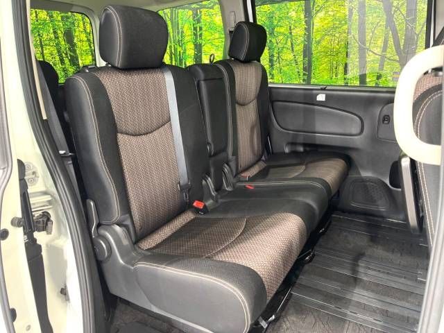 Nissan SERENA 2013-12 182318-8
