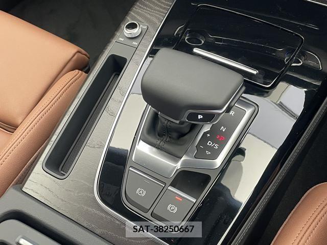 Audi Q5 2023-03 317973-11