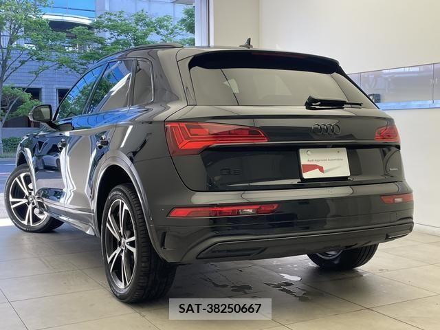 Audi Q5 2023-03 317973-5