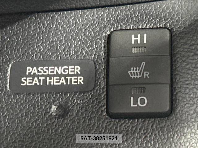 Toyota PRIUS 2016-04 282940-4