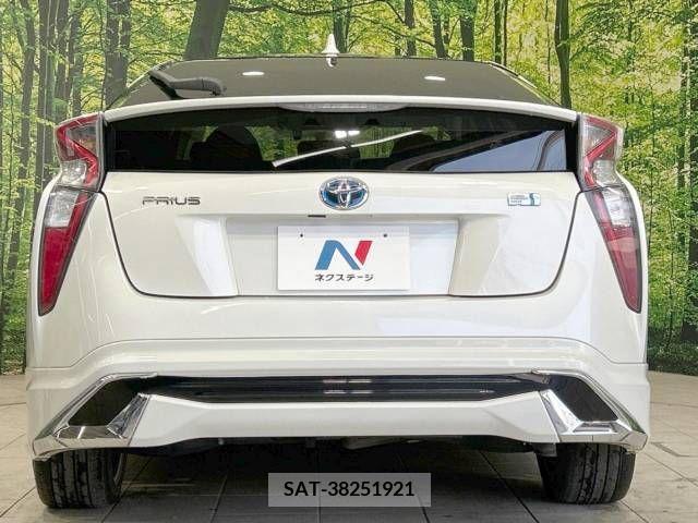 Toyota PRIUS 2016-04 282940-15