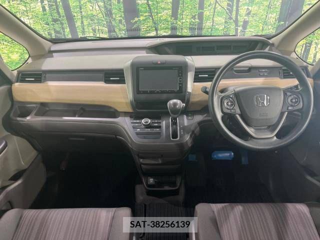 Honda FREED 2018-09 302927-1