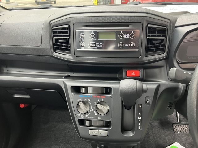 Daihatsu MIRA ES 2018-04 2556-5