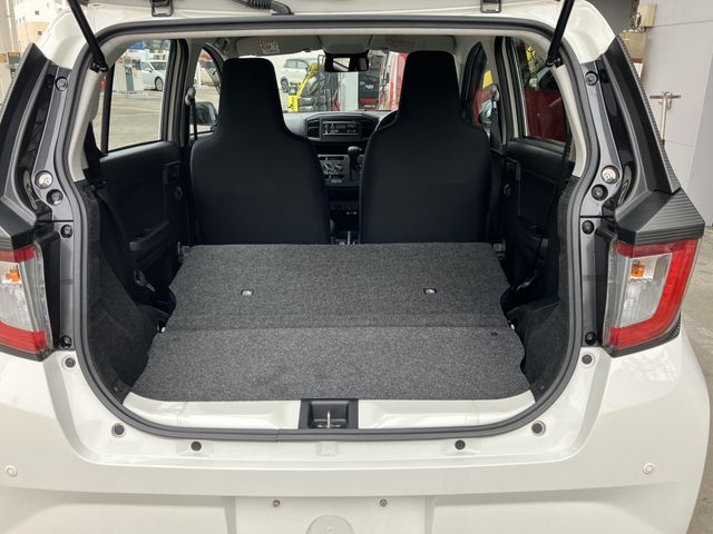 Daihatsu MIRA ES 2018-04 2556-17
