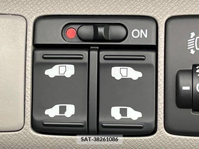 Honda e 2010-09 251866-3
