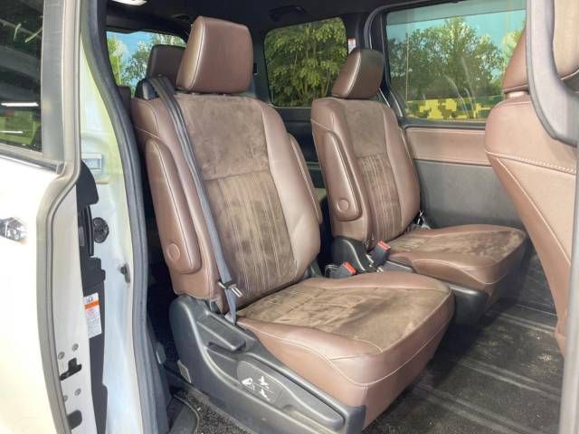 Toyota ESQUIRE 2018-04 27045-9