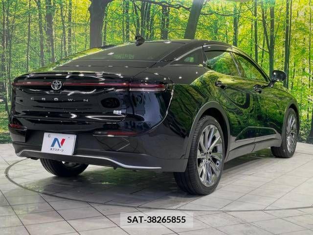 Toyota CROWN 2023-06 343370-17