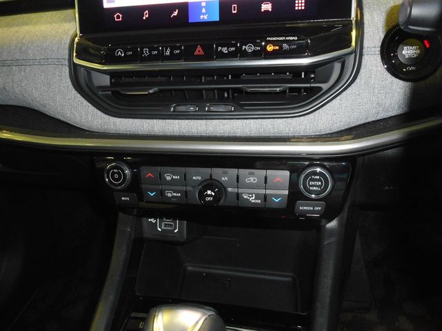 Jeep COMPASS 2021-09 14426-13