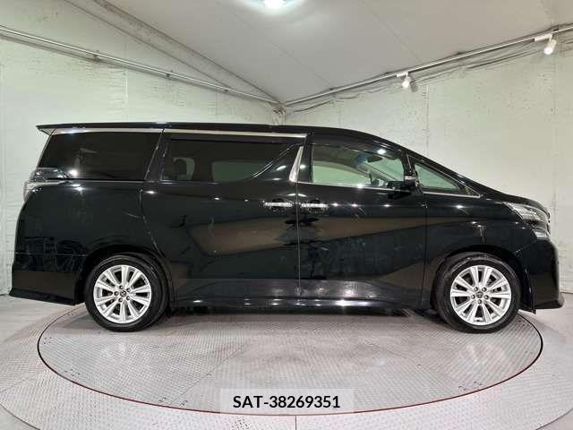 Toyota VELLFIRE 2017-11 299636-7