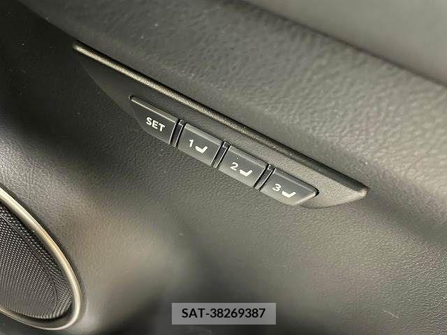 Lexus NX 2018-01 334393-11