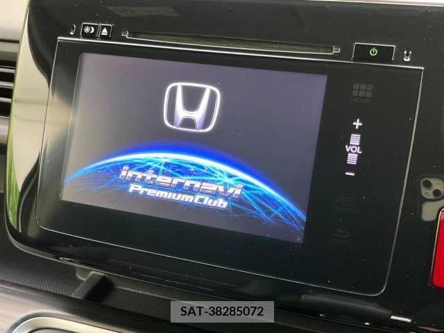Honda STEP WGN 2015-04 243429-3
