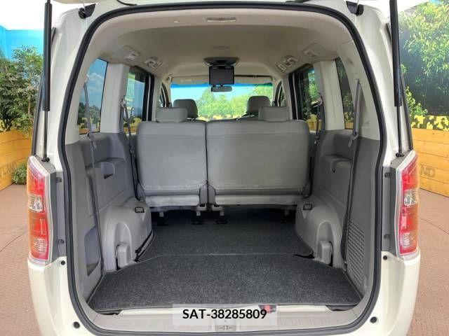 Honda STEP WGN 2010-04 256590-11