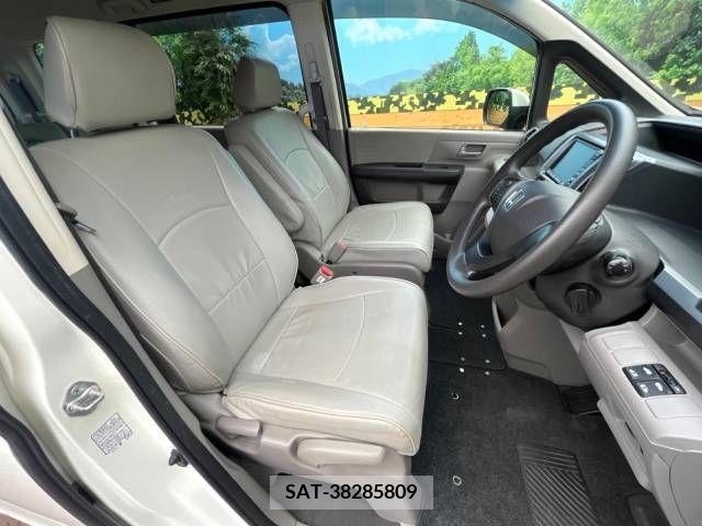 Honda STEP WGN 2010-04 256590-8