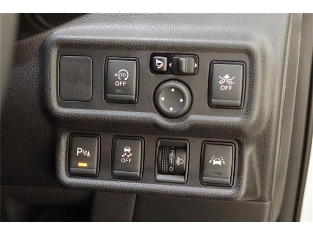 Nissan NOTE 2018-09 194684-11