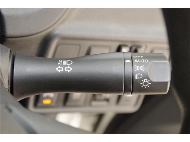 Nissan NOTE 2018-09 194684-13