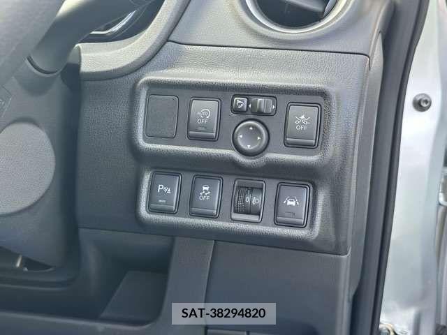 Nissan NOTE 2019-04 328317-13