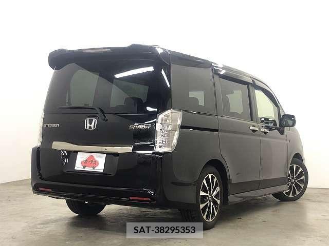 Honda STEP WGN 2013-01 286189-2