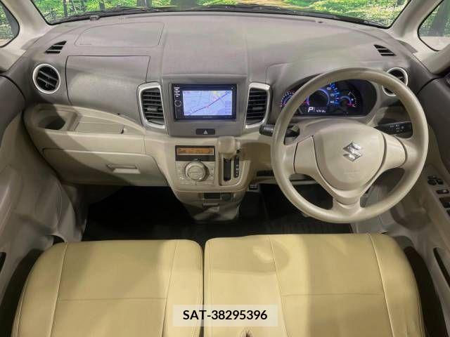 Suzuki SPACIA 2013-08 285642-1