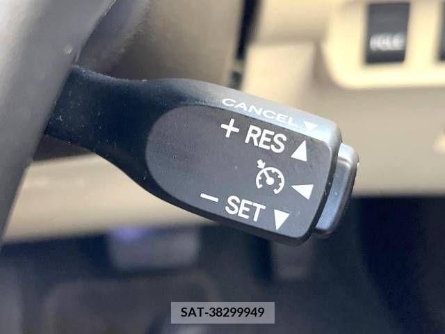 Lexus HS 2010-01 354164-5