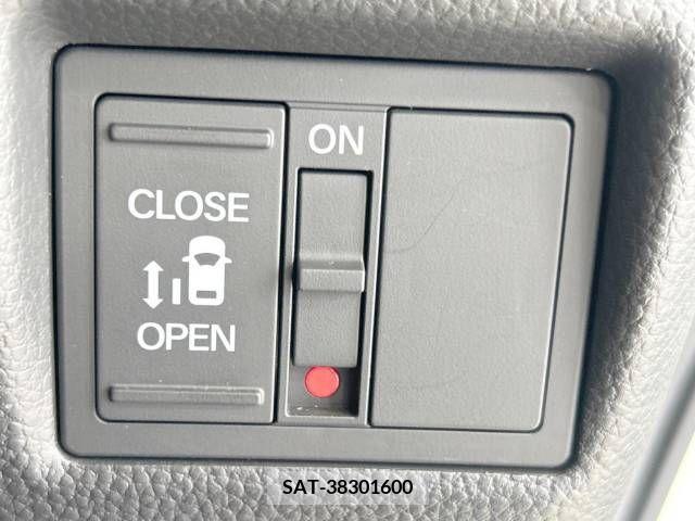 Honda N BOX CUSTOM 2021-09 341569-5