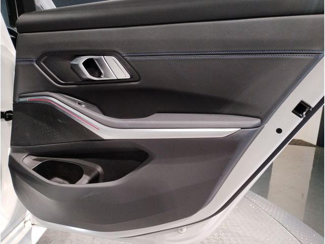 Bmw 3 SERIES 2021-09 23304-29