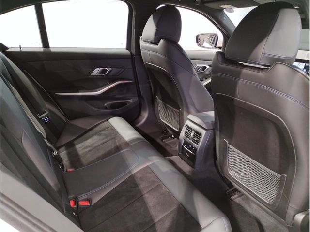 Bmw 3 SERIES 2021-09 23304-12