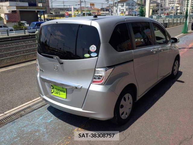 Honda FREED 2012-01 352170-1