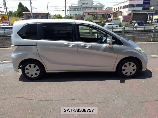 Honda FREED 2012-01 352170-9