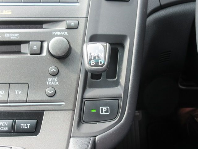 Lexus HS 2010-09 3964-14