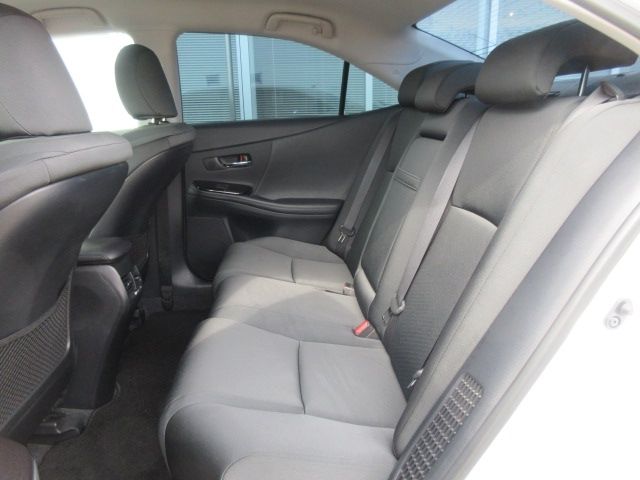Lexus HS 2010-09 3964-5