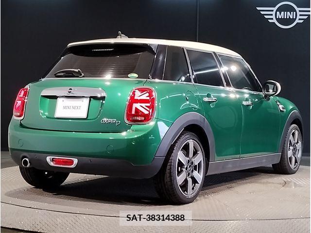 Bmw MINI 2019-08 319875-2