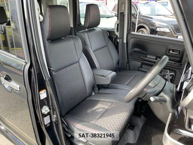Suzuki SPACIA 2018-03 368641-11