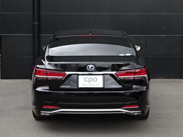 Lexus LS 2018-04 190279-4