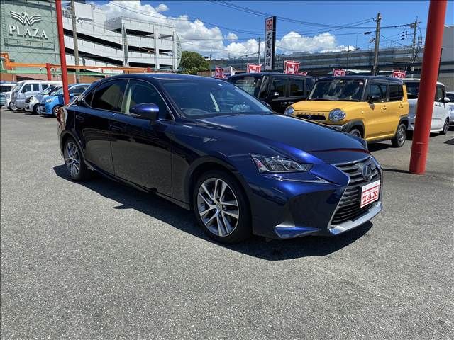 Lexus IS 2016-12 8596-6