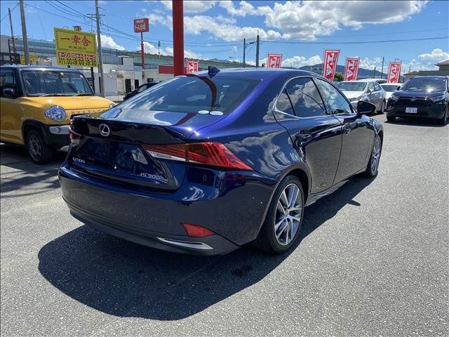 Lexus IS 2016-12 8596-13