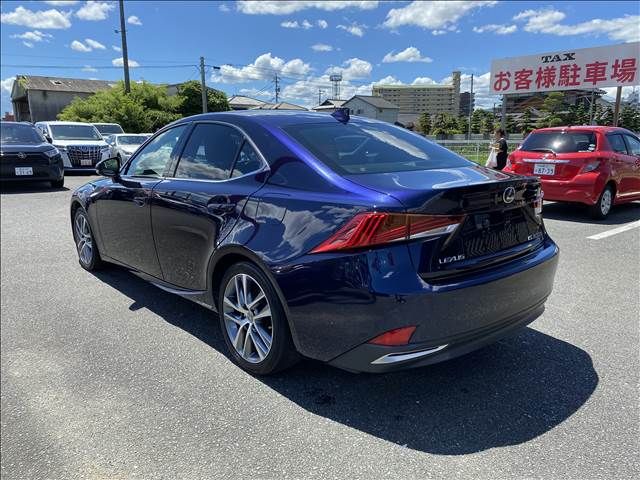 Lexus IS 2016-12 8596-2