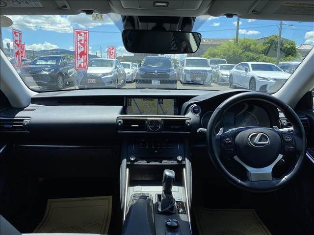 Lexus IS 2016-12 8596-12