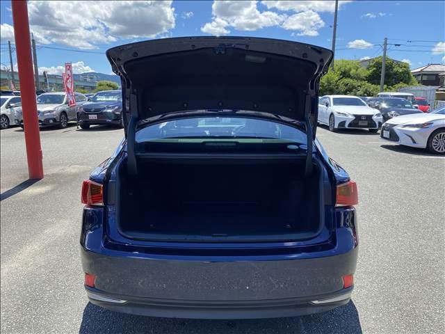 Lexus IS 2016-12 8596-14