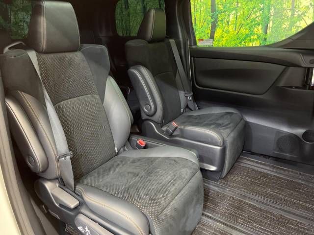 Toyota ALPHARD 2021-01 26256-11
