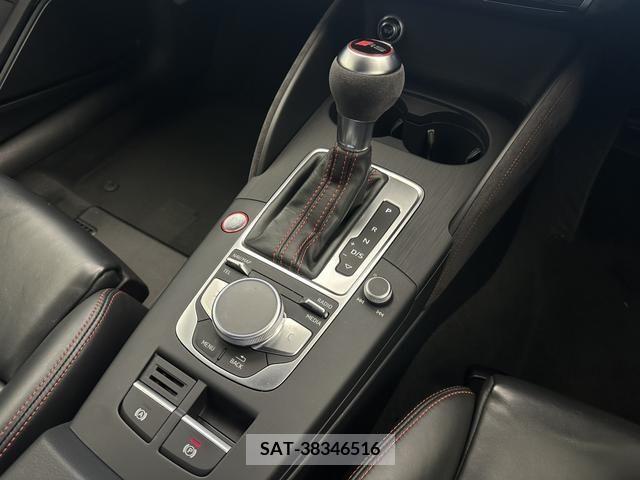 Audi S3 2018-08 261346-13